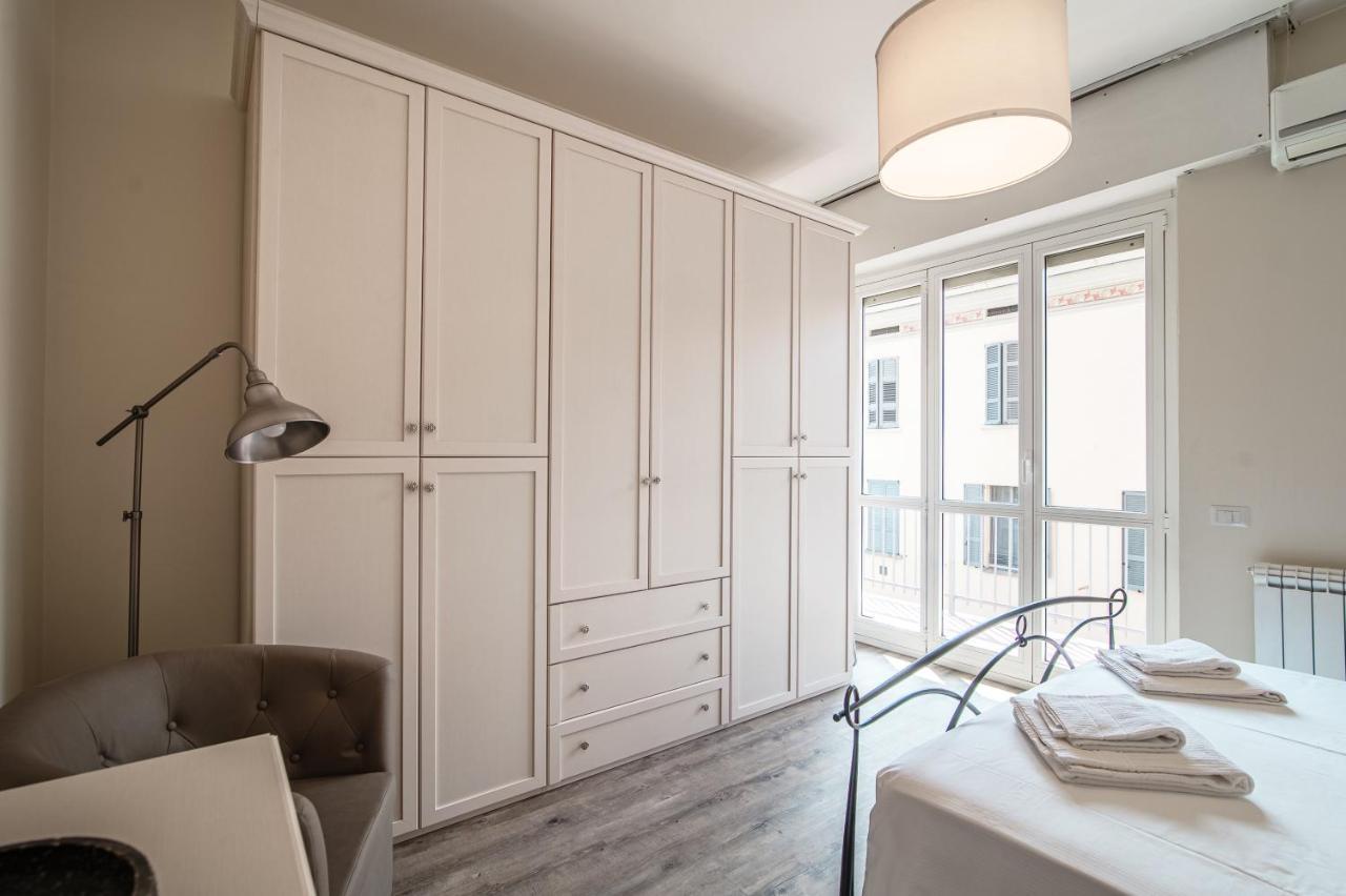 Lovely Suite With Private Parking In Como Exteriör bild