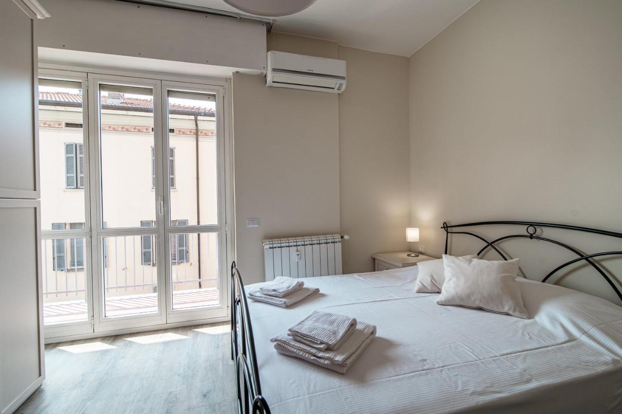 Lovely Suite With Private Parking In Como Exteriör bild