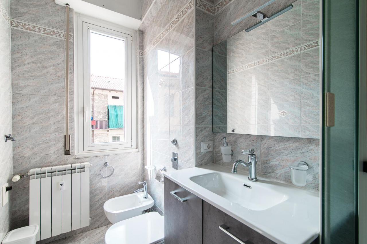 Lovely Suite With Private Parking In Como Exteriör bild